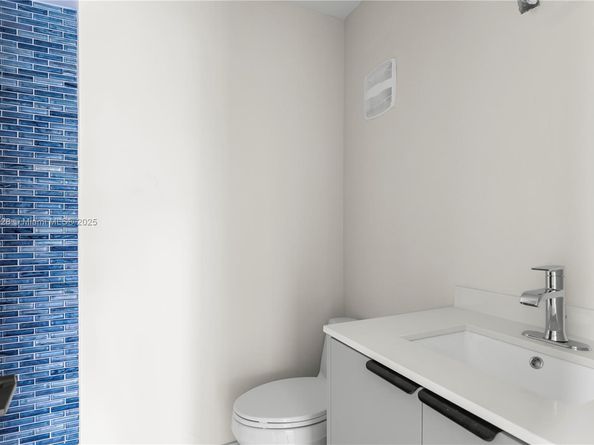 3973 NE 167th St 12, North Miami Beach FL 33160