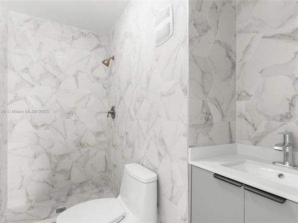 3973 NE 167th St 12, North Miami Beach FL 33160