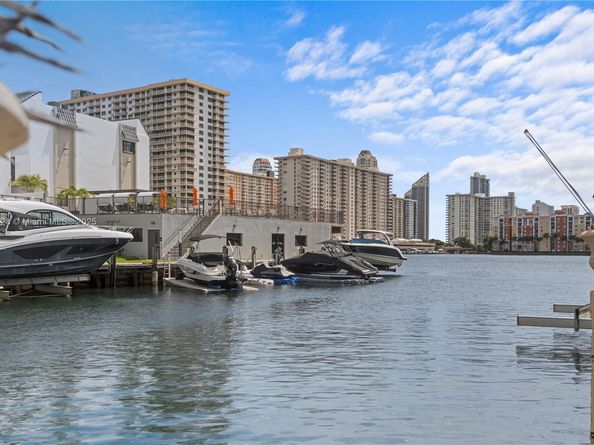 3973 NE 167th St 12, North Miami Beach FL 33160