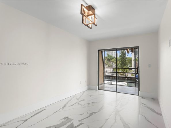 3973 NE 167th St 12, North Miami Beach FL 33160
