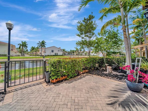 12512 NW 32nd Mnr, Sunrise FL 33323