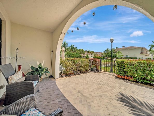 12512 NW 32nd Mnr, Sunrise FL 33323