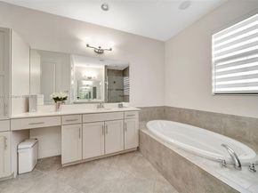 12512 NW 32nd Mnr, Sunrise FL 33323