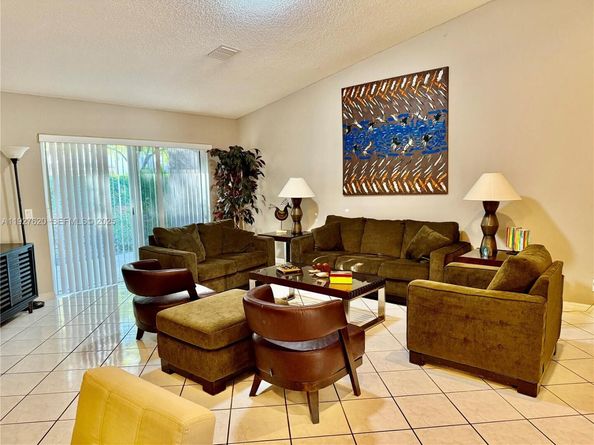 1653 Zenith Way, Weston FL 33327