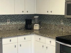 1653 Zenith Way, Weston FL 33327