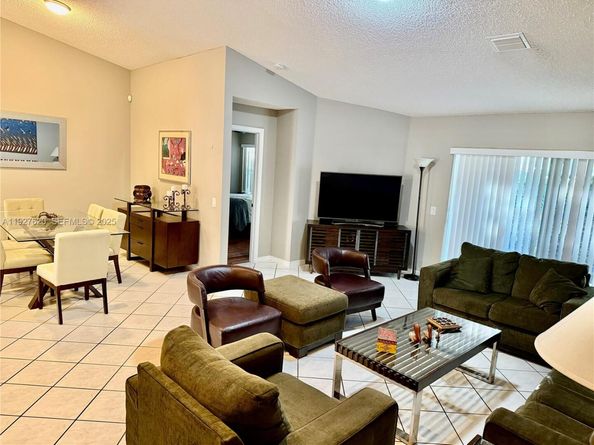 1653 Zenith Way, Weston FL 33327