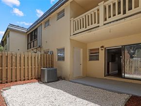 8713 SW 137th Ave 8713, Miami FL 33183