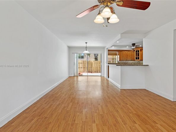 8713 SW 137th Ave 8713, Miami FL 33183