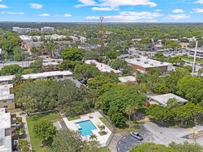 8713 SW 137th Ave 8713, Miami FL 33183