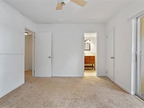8713 SW 137th Ave 8713, Miami FL 33183