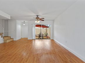 8713 SW 137th Ave 8713, Miami FL 33183