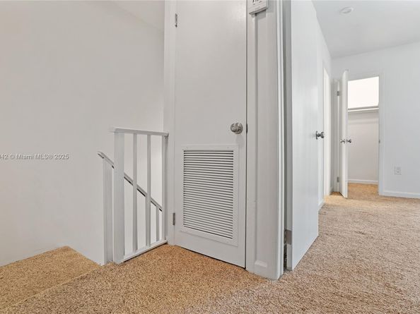 8713 SW 137th Ave 8713, Miami FL 33183