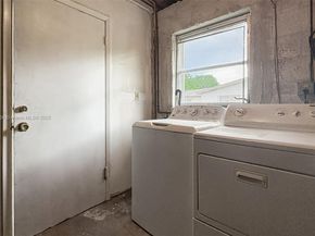 7464 SW 128th Ct, Miami FL 33183