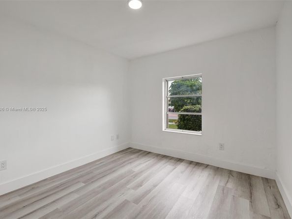 7464 SW 128th Ct, Miami FL 33183