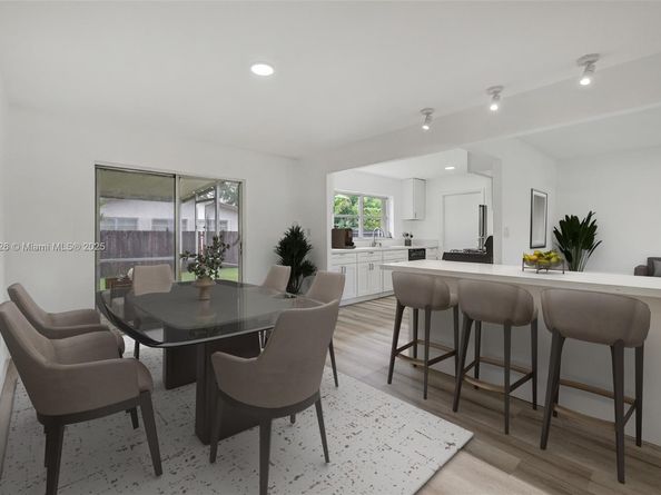 7464 SW 128th Ct, Miami FL 33183