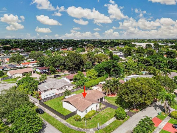 7464 SW 128th Ct, Miami FL 33183