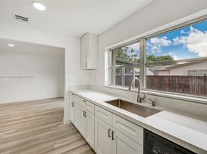 7464 SW 128th Ct, Miami FL 33183