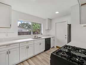 7464 SW 128th Ct, Miami FL 33183