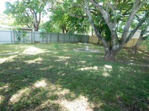424 NE 72nd St, Miami FL 33138
