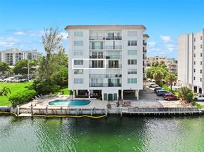 9341 E Bay Harbor Dr 4C, Bay Harbor Islands FL 33154