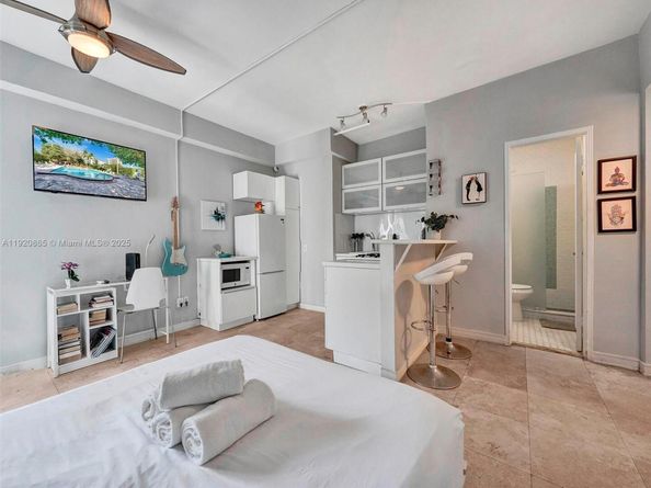 255 W 24th St 306, Miami Beach FL 33140