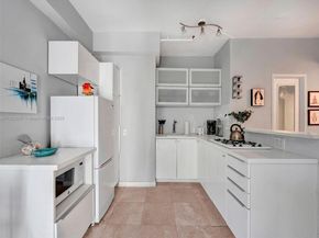 255 W 24th St 306, Miami Beach FL 33140