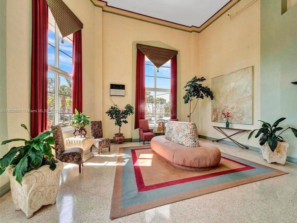 255 W 24th St 306, Miami Beach FL 33140