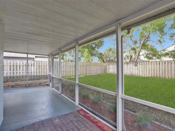 2349 NW 34th Ave, Coconut Creek FL 33066