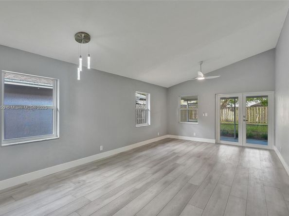 2349 NW 34th Ave, Coconut Creek FL 33066