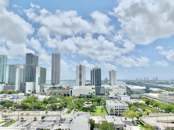 1600 NE 1st Ave 1003, Miami FL 33132