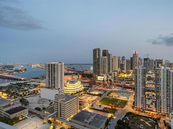 1600 NE 1st Ave 1003, Miami FL 33132