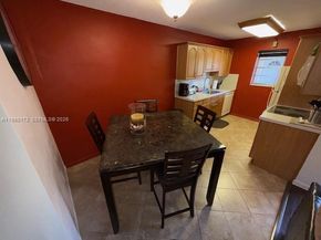 421 NE 1st St 219, Hallandale Beach FL 33009