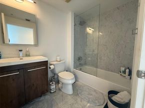 244 Biscayne Blvd 3708, Miami FL 33132