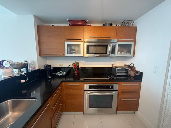 244 Biscayne Blvd 3708, Miami FL 33132