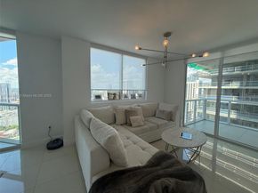244 Biscayne Blvd 3708, Miami FL 33132