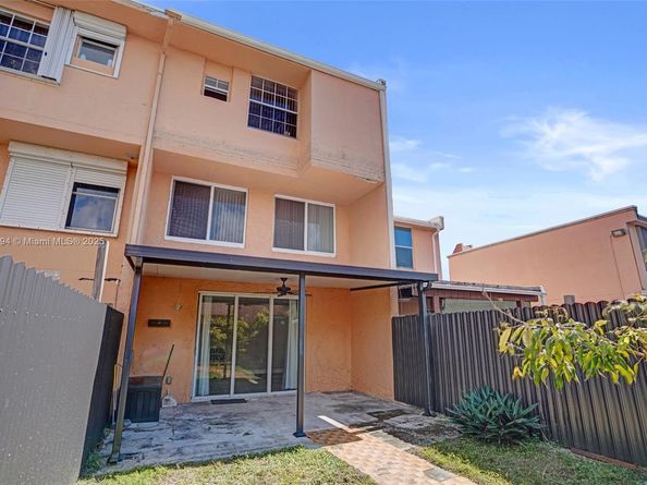 4350 W 11th Ct 62, Hialeah FL 33012