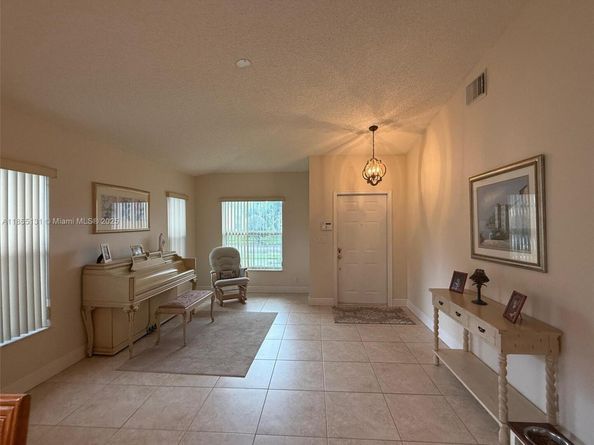 16363 SW 11th St, Pembroke Pines FL 33027