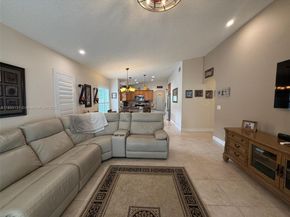 16363 SW 11th St, Pembroke Pines FL 33027