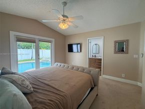 16363 SW 11th St, Pembroke Pines FL 33027