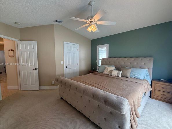 16363 SW 11th St, Pembroke Pines FL 33027