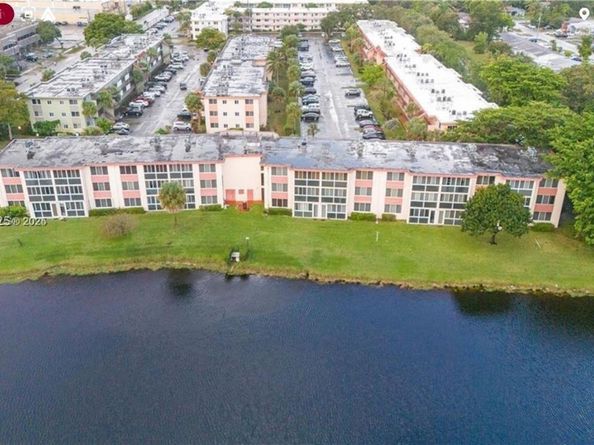 1080 Del Lago Cir 202, Sunrise FL 33313
