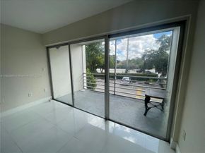 4255 N University Dr 201, Sunrise FL 33351