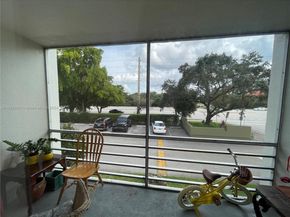 4255 N University Dr 201, Sunrise FL 33351