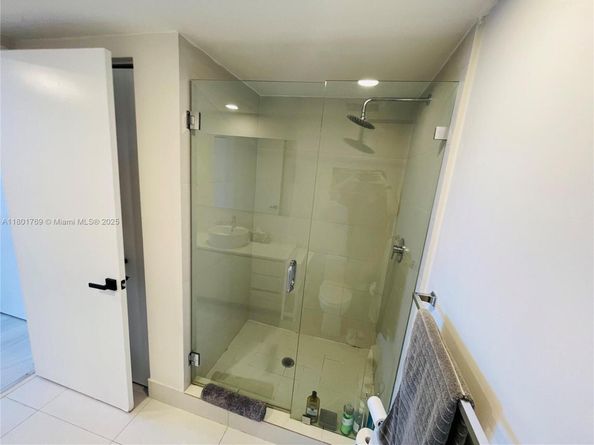 2600 E Hallandale Beach Blvd T2601, Hallandale Beach FL 33009