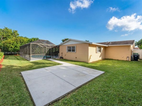 10835 SW 152nd Ter, Miami FL 33157