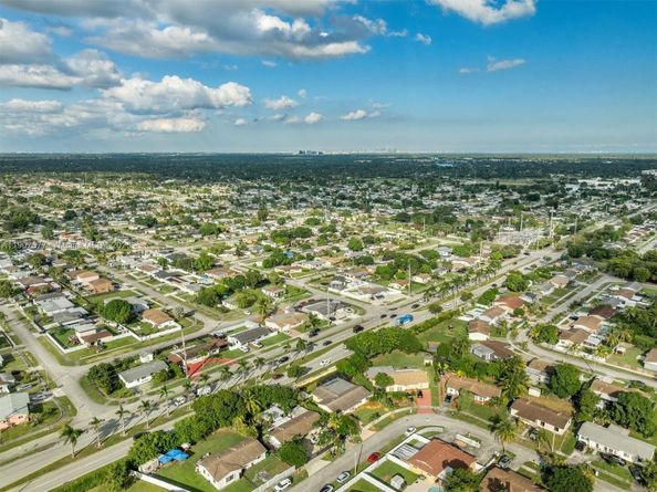 10835 SW 152nd Ter, Miami FL 33157