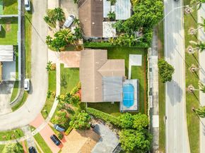 10835 SW 152nd Ter, Miami FL 33157