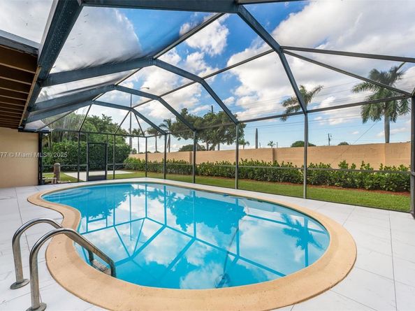 10835 SW 152nd Ter, Miami FL 33157