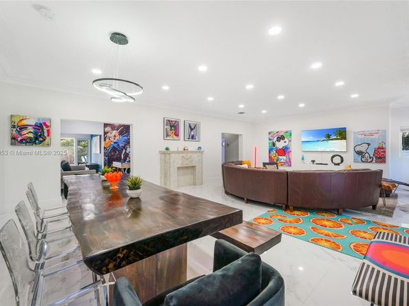 1532 NE 144th St, Miami FL 33161