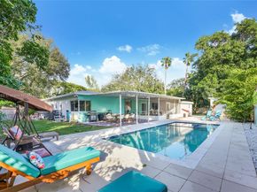 1532 NE 144th St, Miami FL 33161